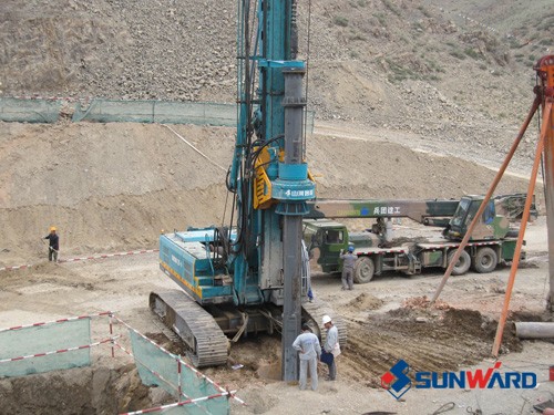 新疆兰新高铁见证中国真正入岩成孔的山河旋挖钻机